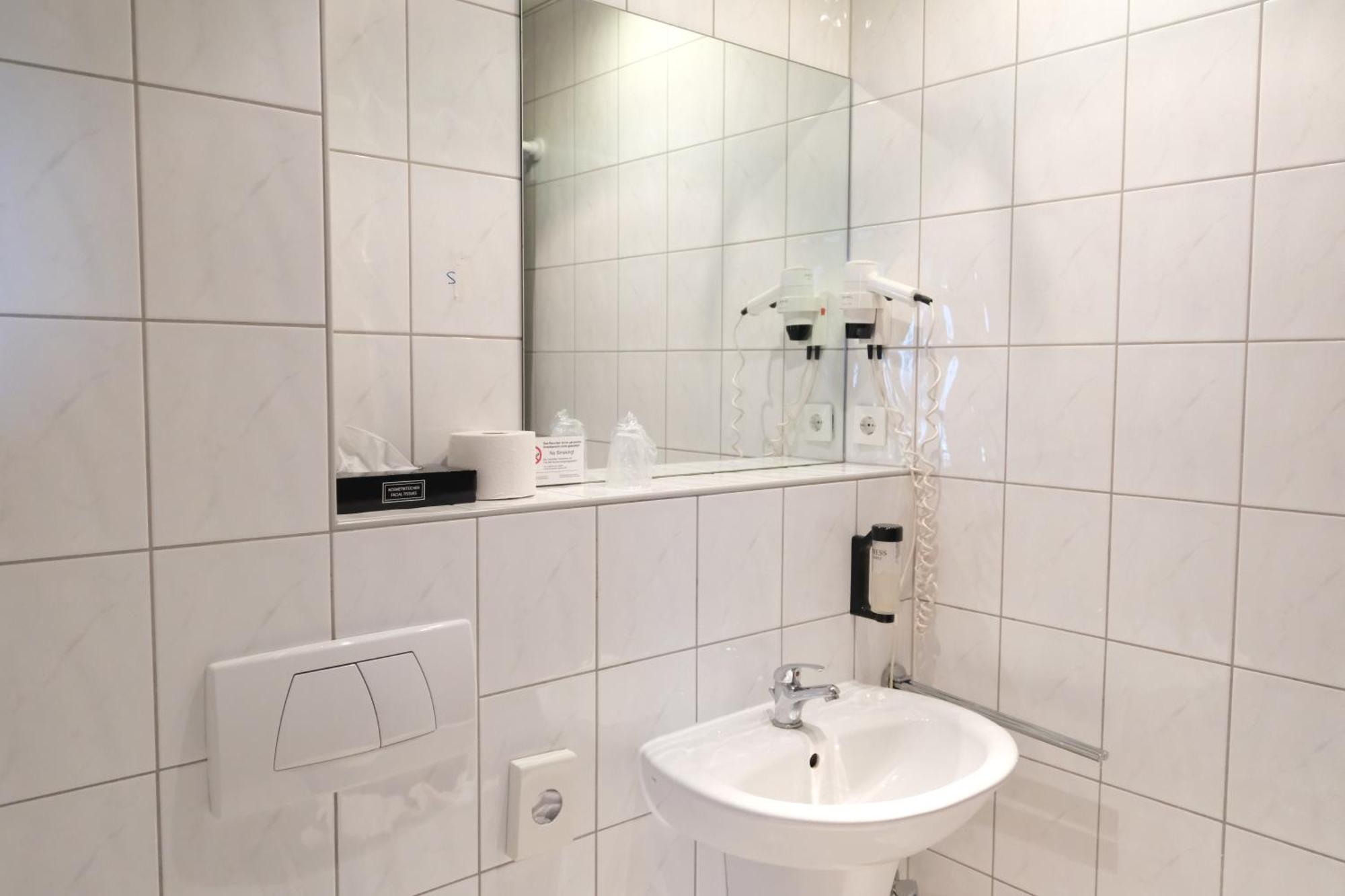 Stargaze Forum Hotel Duesseldorf-希尔登 外观 照片